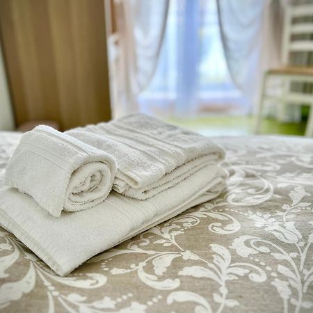 Bed&Breakfast Villa Lorena Форте дей Марми Екстериор снимка
