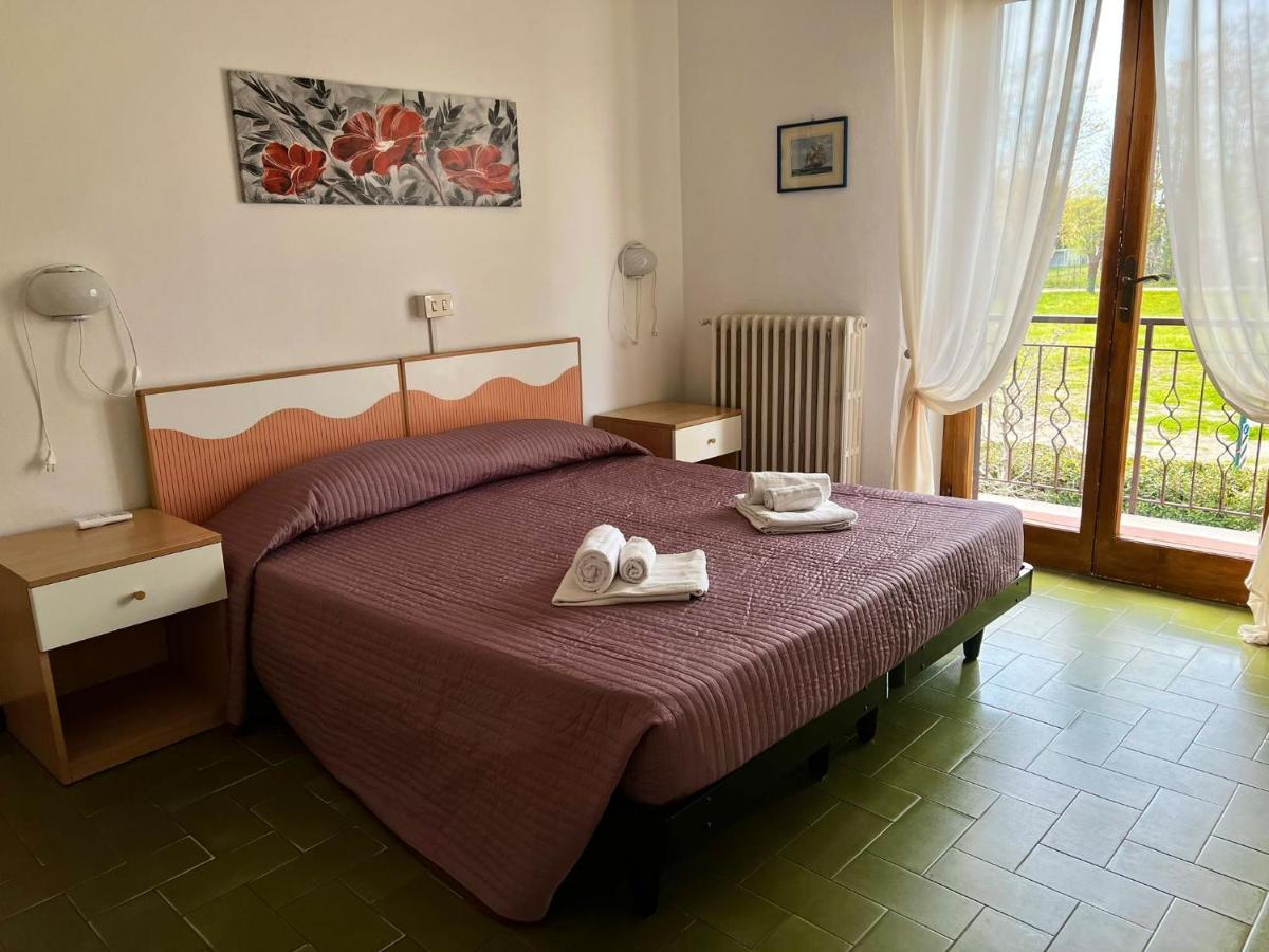 Bed&Breakfast Villa Lorena Форте дей Марми Екстериор снимка