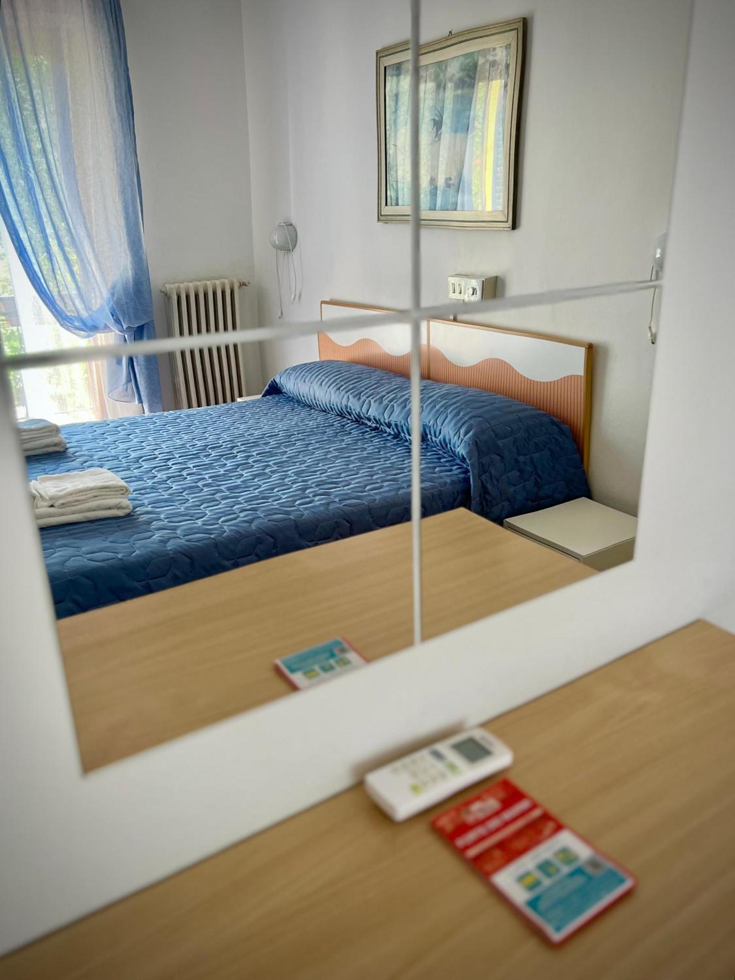 Bed&Breakfast Villa Lorena Форте дей Марми Екстериор снимка